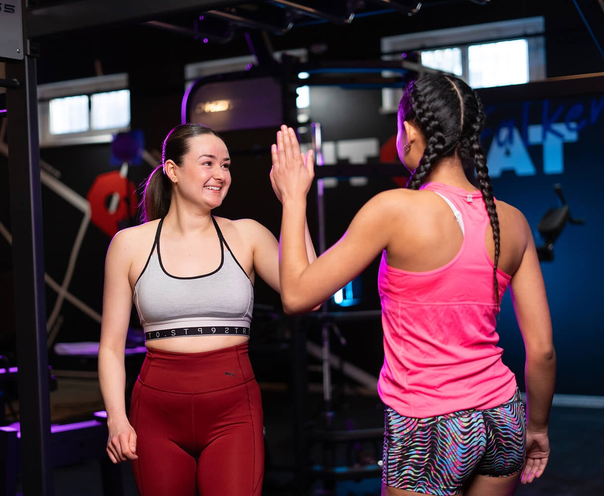 2-girls-high-five
